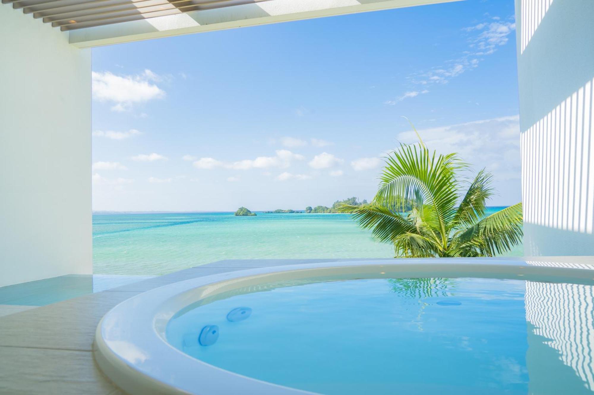 Villa Valiosa On The Beach Onna Luaran gambar